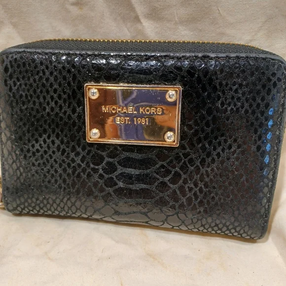 Michael kors wristlet wallet - Picture 4 of 7
